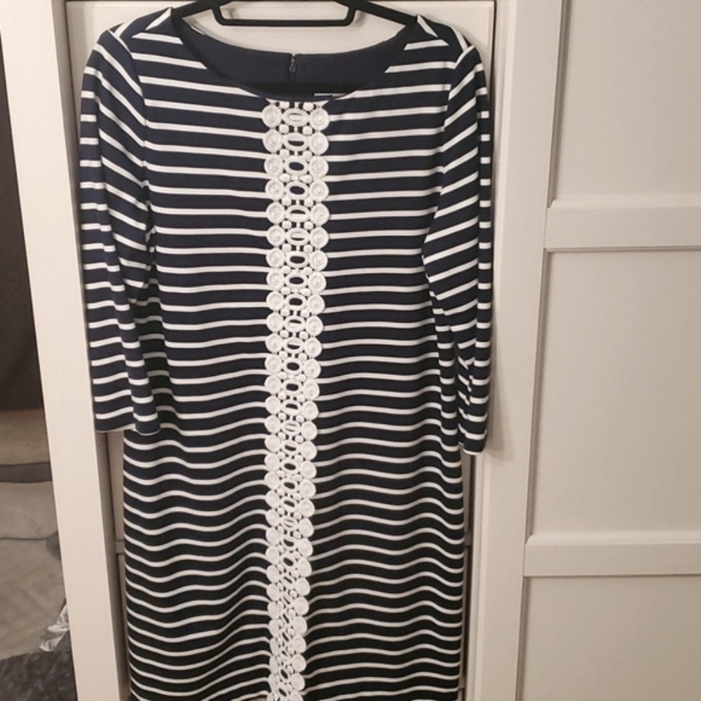 Navy 3/4 sleeve dress